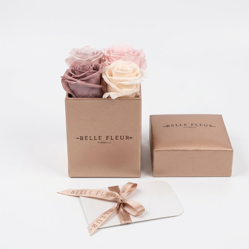 Rosa dorada mini degradada de BELLE FLEUR ECUADOR, con delicados pétalos en tonos dorados y detalles elegantes.