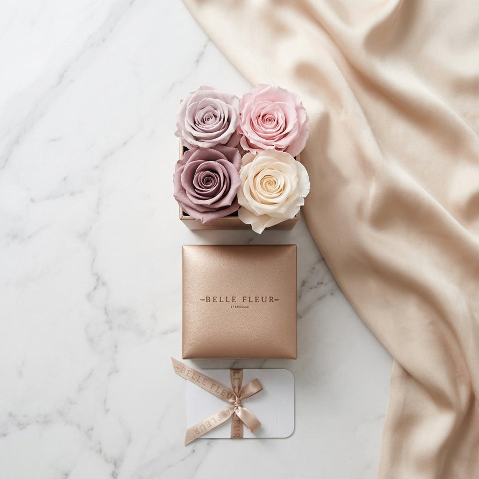 Rosa de oro mini graduada de BELLE FLEUR ECUADOR, con tonos dorados y detalles delicados en la imagen.
