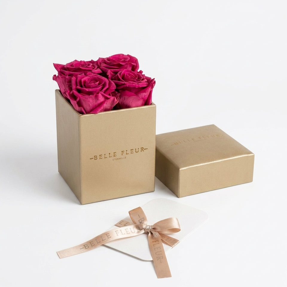 Cajas de rosas La Mini Dorada PINK 2 de BELLE FLEUR ECUADOR, con elegantes cajas de rosas rosadas, para regalos especiales.