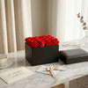 Cajas de rosas La Midi Negra Rojo de BELLE FLEUR ECUADOR con elegantes cajas de flores para ocasión especial.