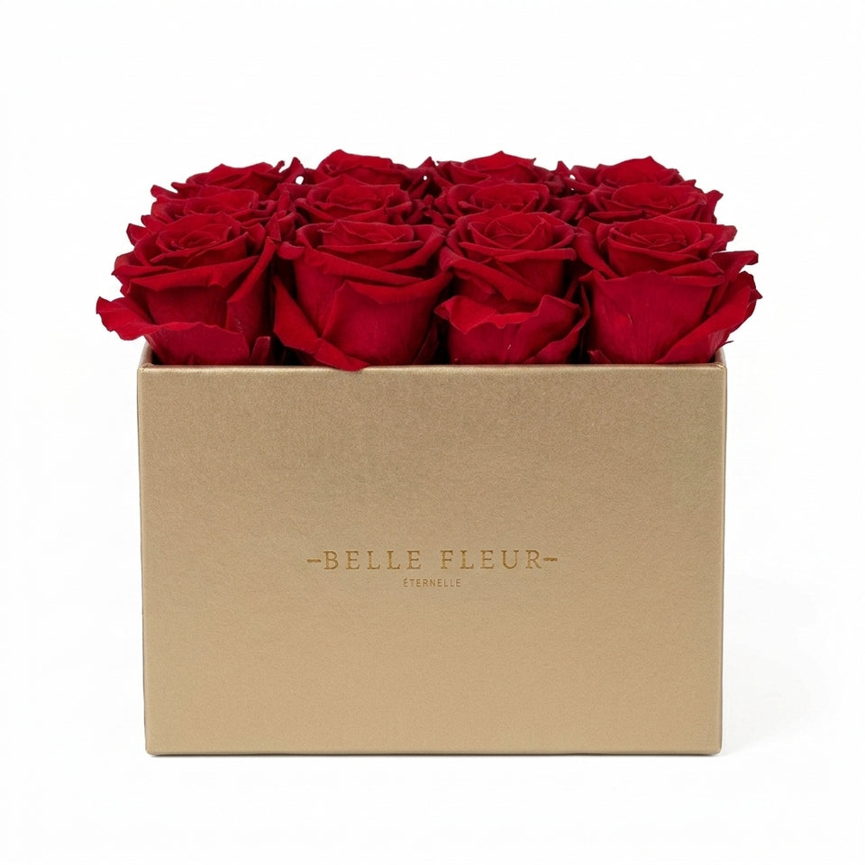 Cajas de rosas La Midi Dorada Rojo de BELLE FLEUR ECUADOR, con elegantes rosas rojas en caja decorativa.